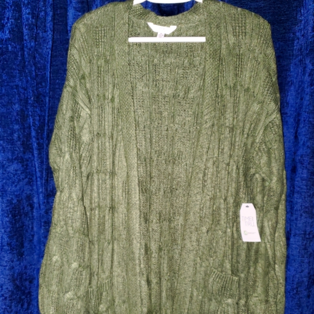 Time and Tru Cardigan Sweater